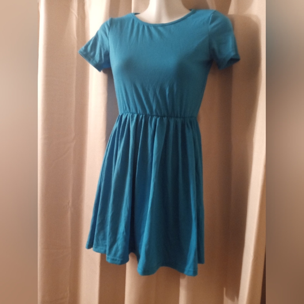 Dress - Picture 4 of 5